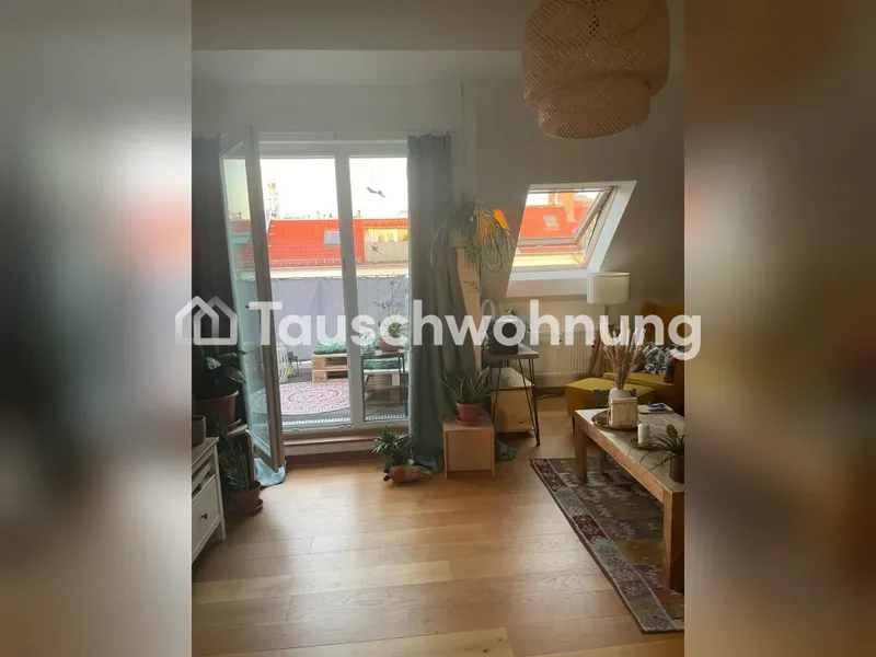 Tauschwohnung: Helle und ruhige Dachgeschosswohnung mit Wohlfühlgarantie — photo 1
